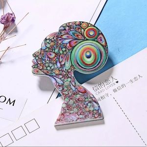 Restock - Powerful woman brooch wood eclectic